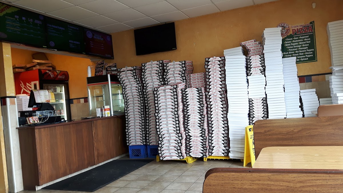 Peter's Pizza - Photo 4