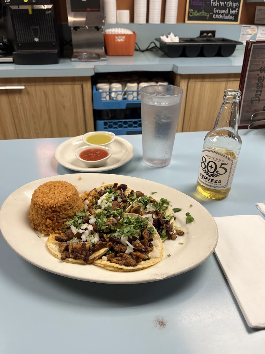 Jose's Country Kitchen - Photo 2