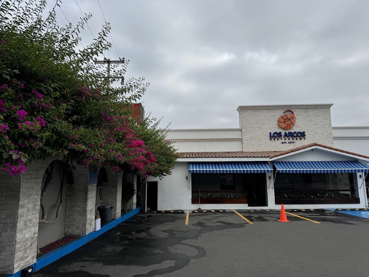 Los Arcos Restaurant