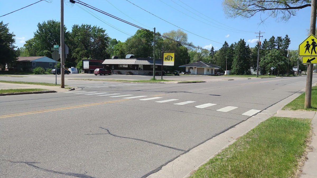 The Hut Drive In - Photo 7