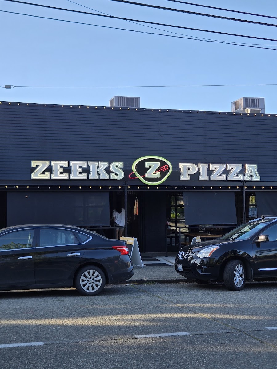 Seward Park Pizza Company - Photo 3