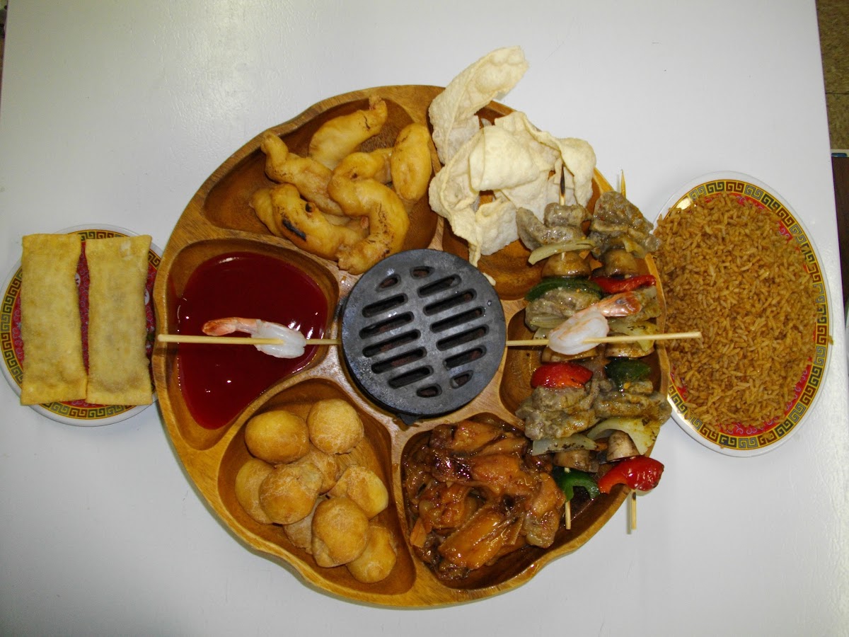China Place Restaurant - Photo 1