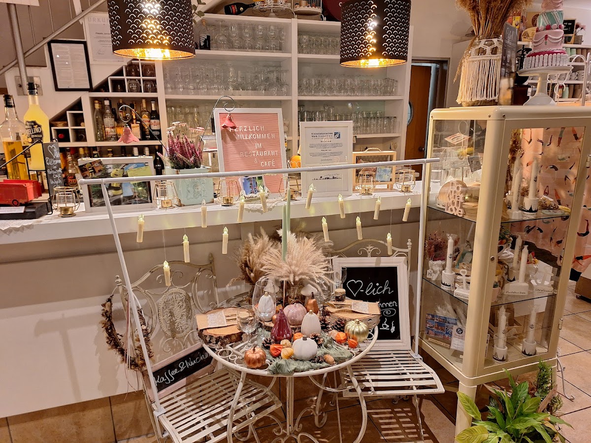 Restaurant und Café Ventspils - Photo 9