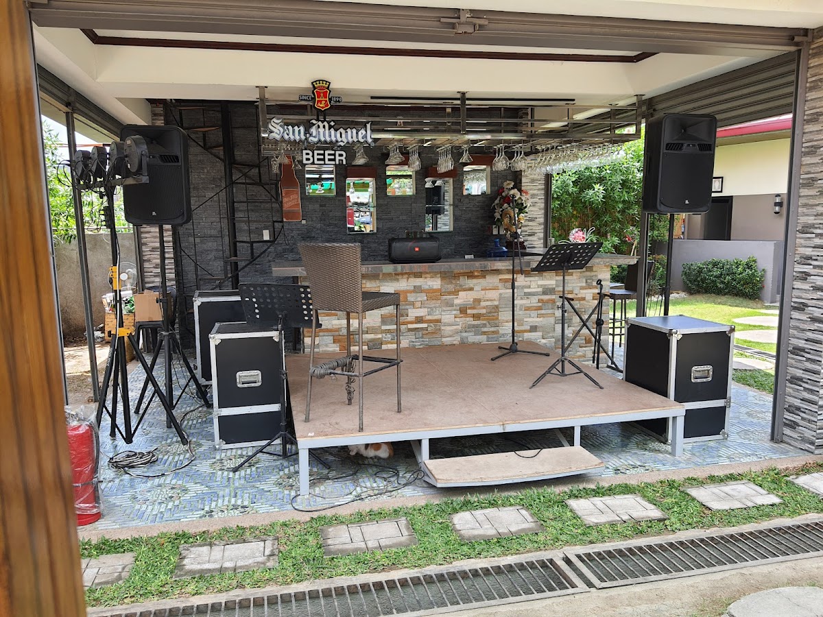 Buslo Restaurant
