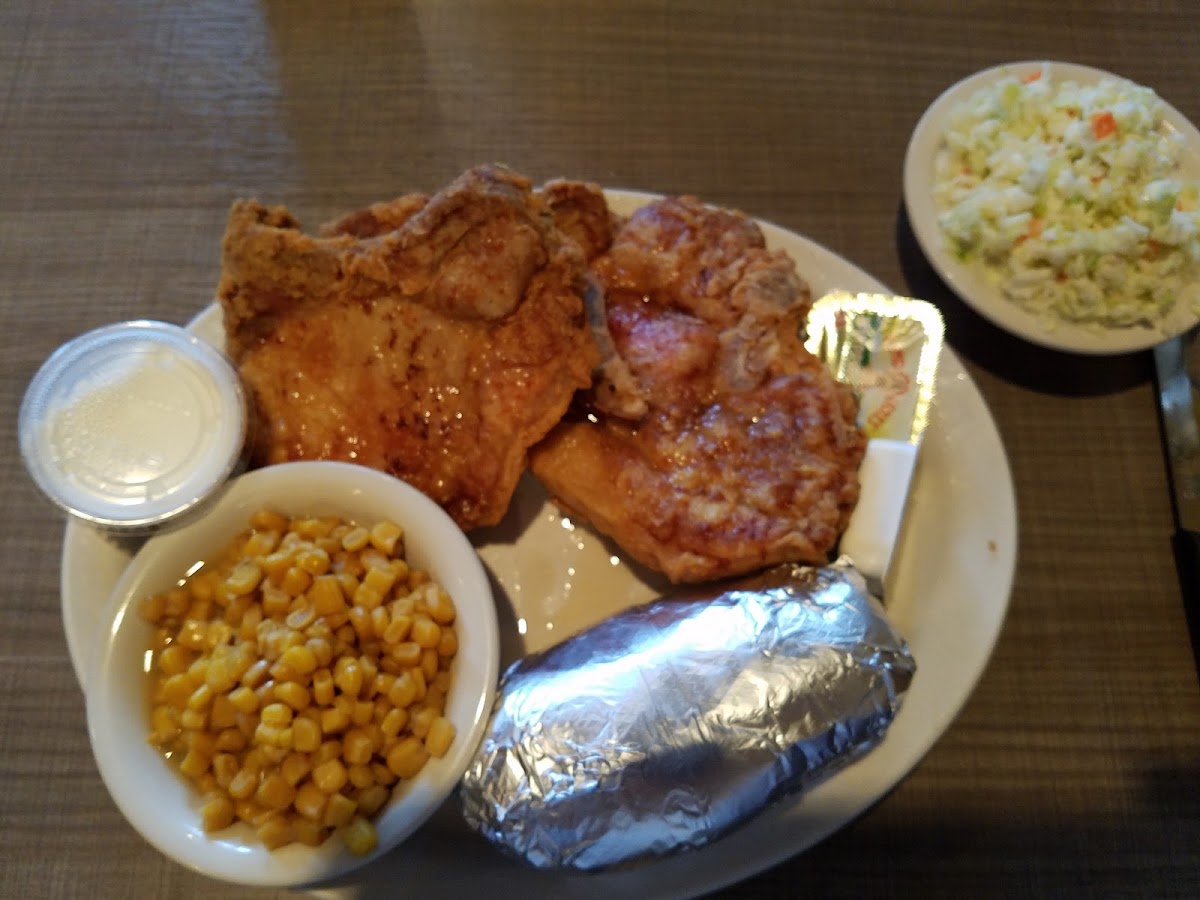 Swany's Pub & Grub - Photo 6