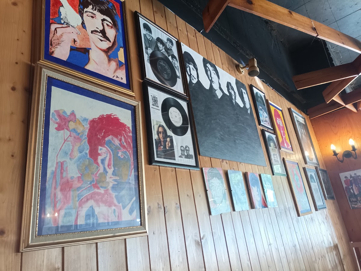 Norwegian Wood Cafe - Photo 2