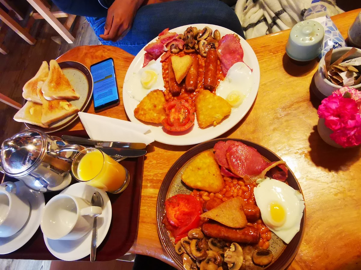 Norwegian Wood Cafe - Photo 4