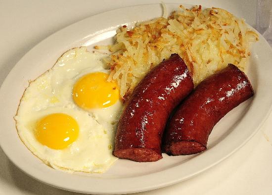 5th & Main Bakery & Restaurant - Photo 1