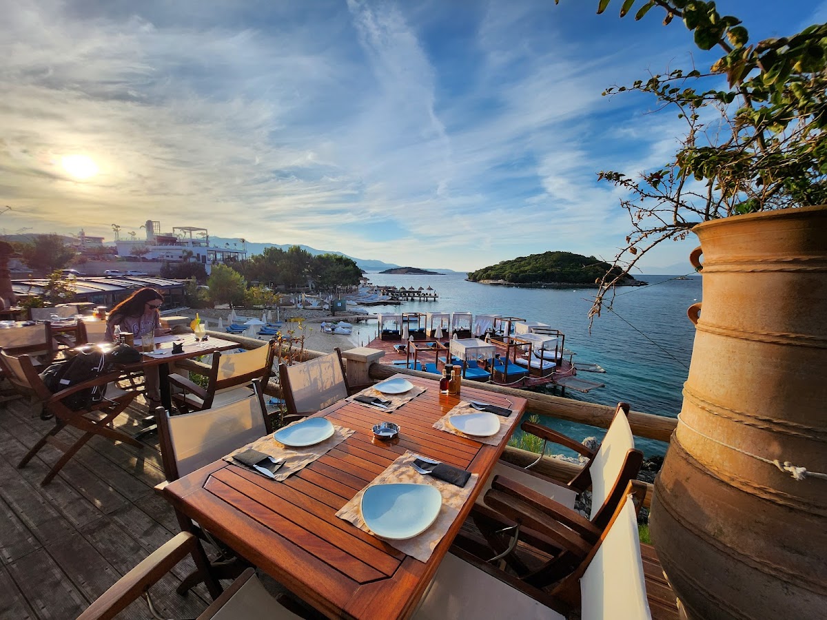 Guvat Bar Restorant - Photo 5
