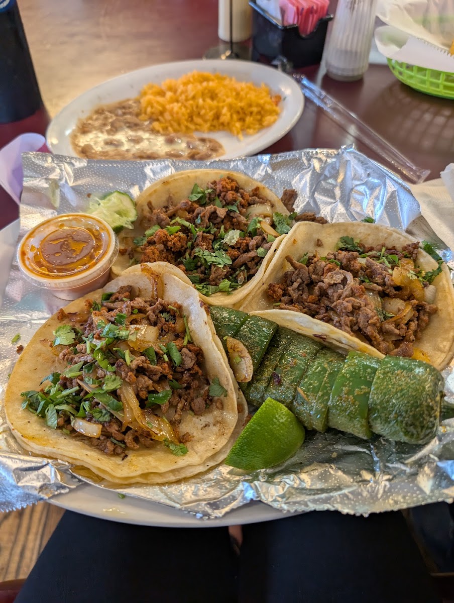 Buenos Amigos - Photo 2