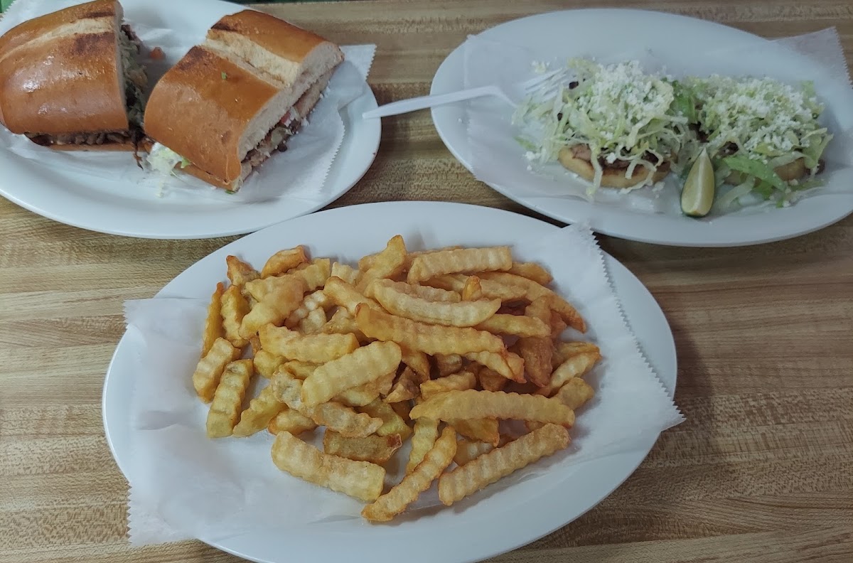 California Tacos Shop - Photo 4