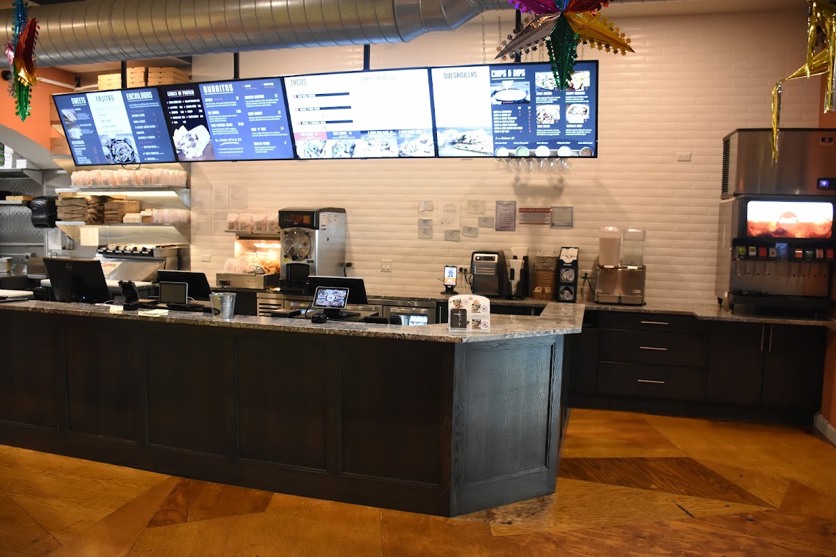Mixteco Grill (Wicker Park) - Photo 5