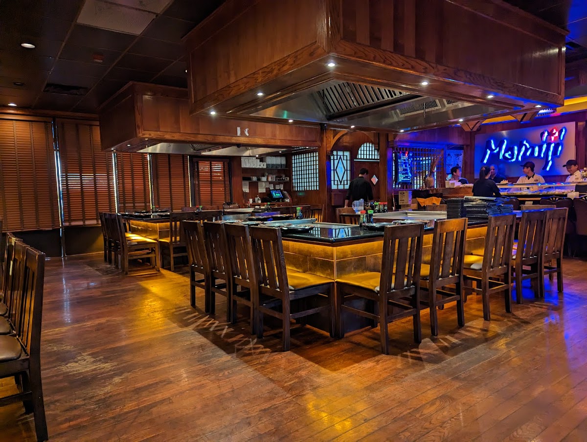 Momiji Japanese Restaurant