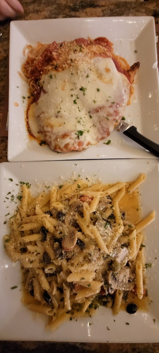 DiMaggio's Pizza & Italian Restaurant - Photo 4