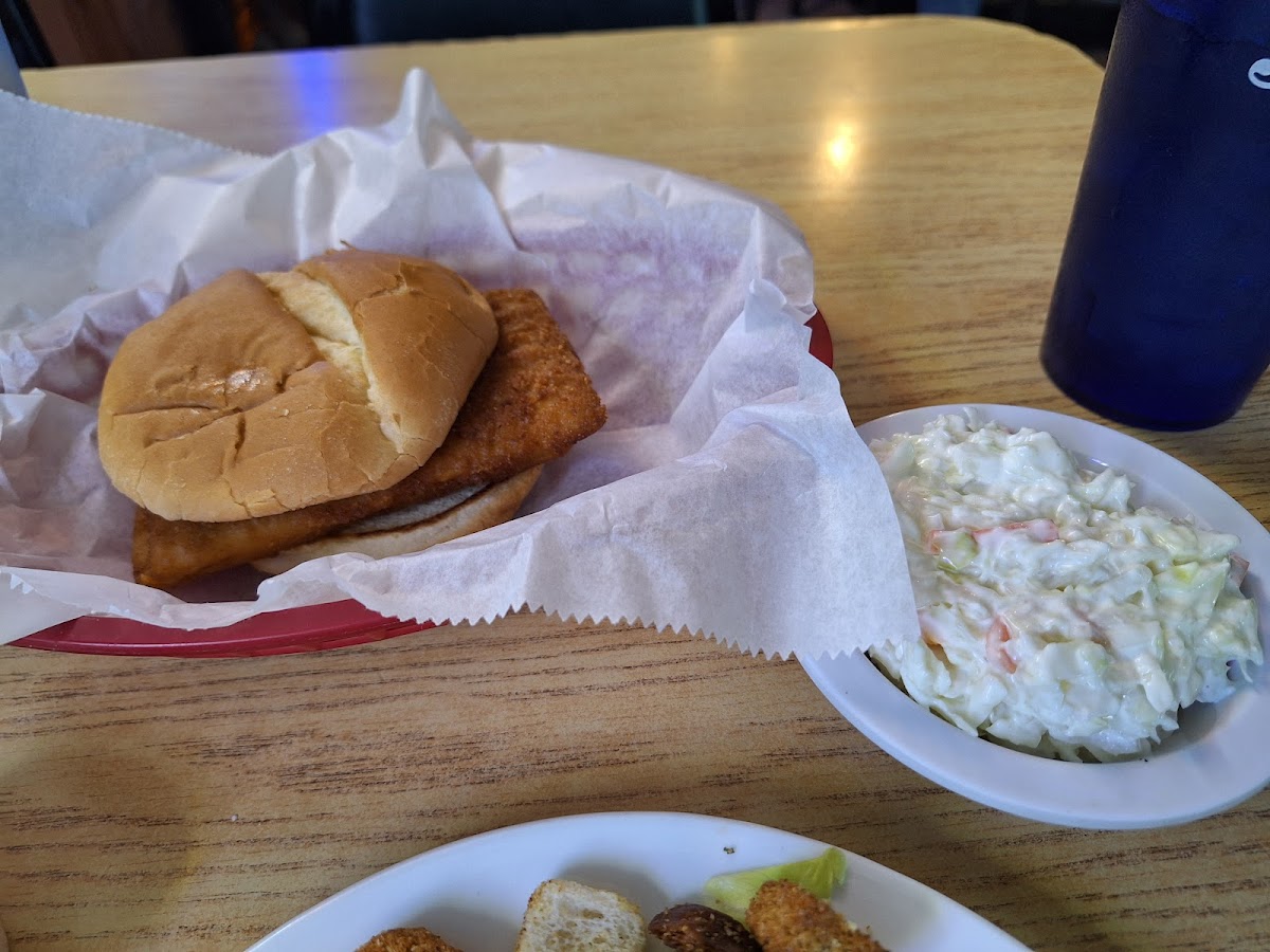 Papa B's Wing Shack - Photo 7