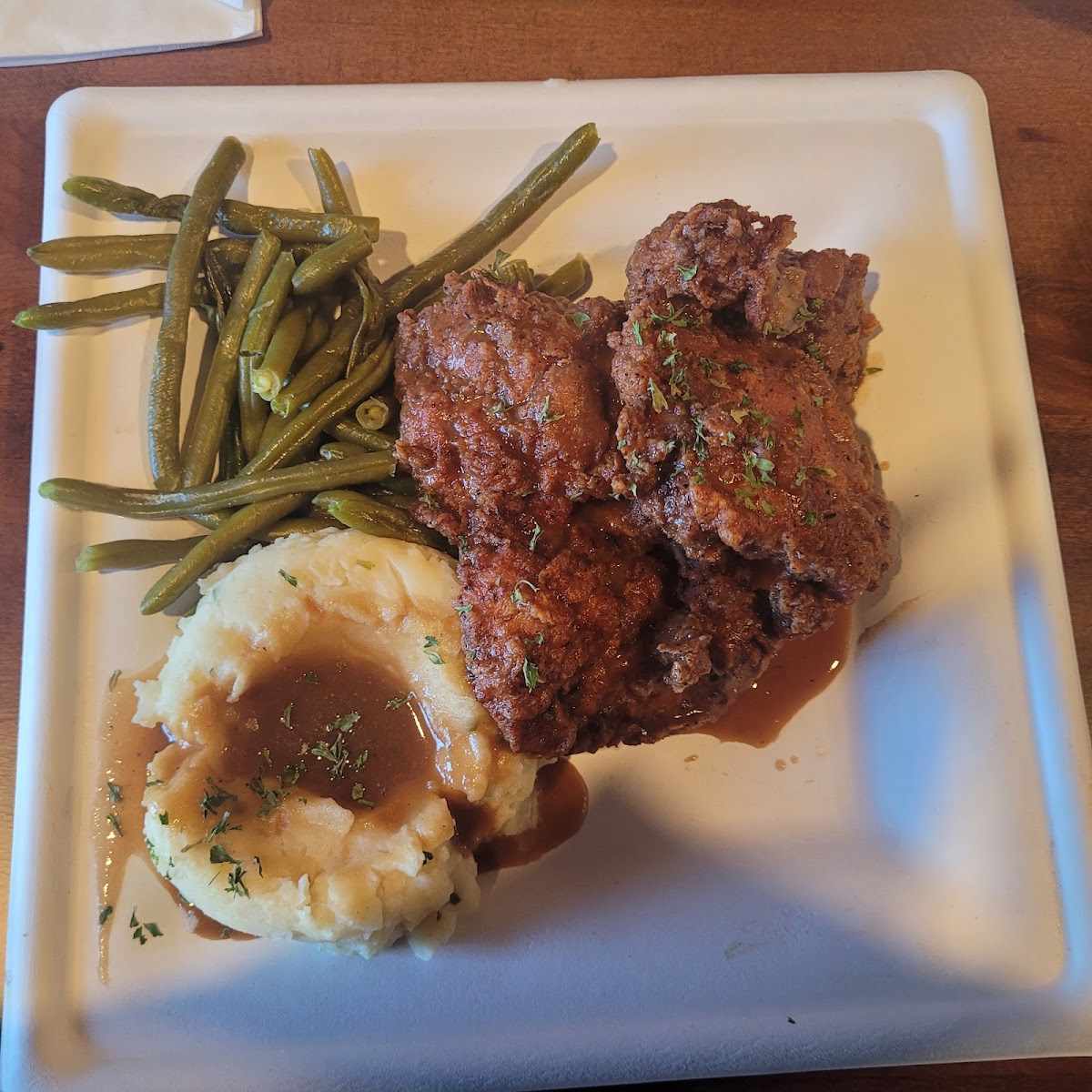 Spice and Gravy Southern Eatery - Photo 2