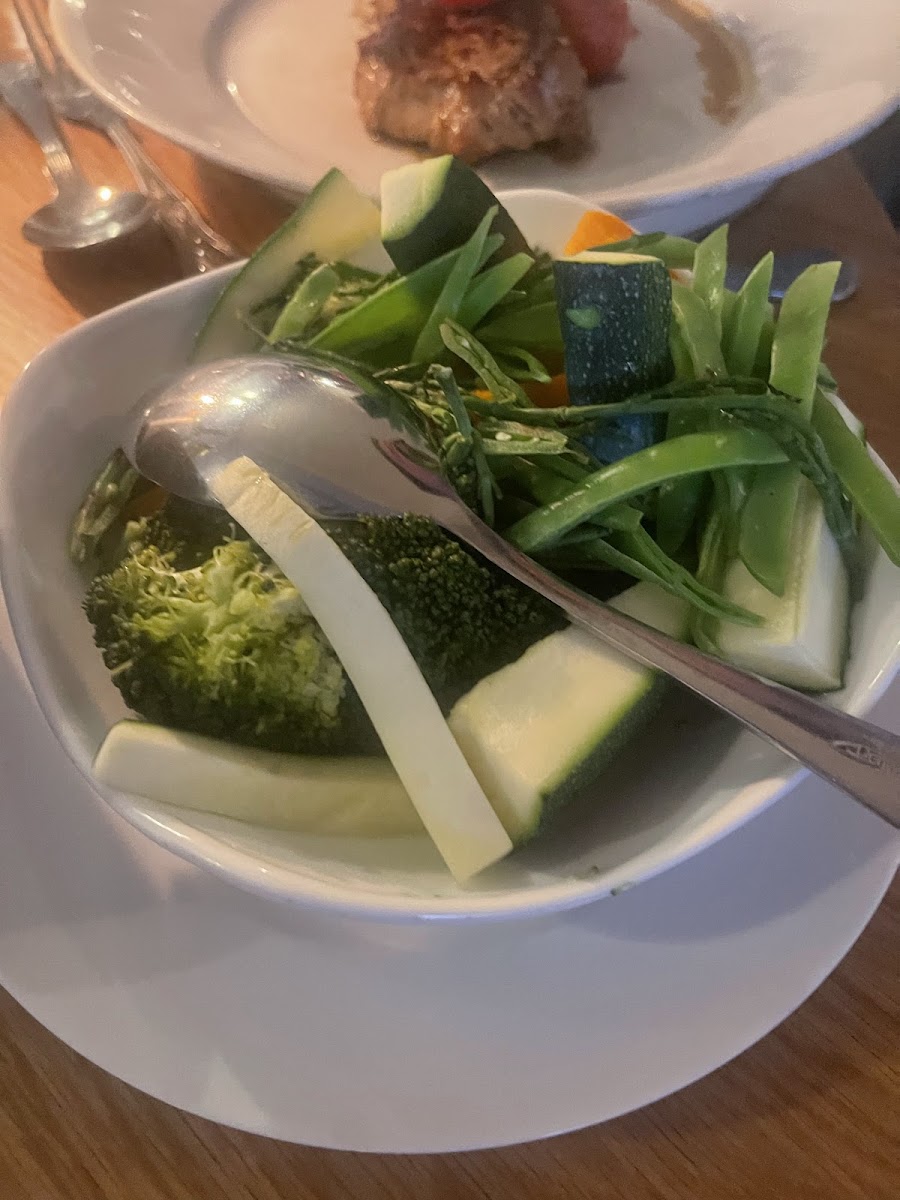 Whitehorses Restaurant - Photo 4