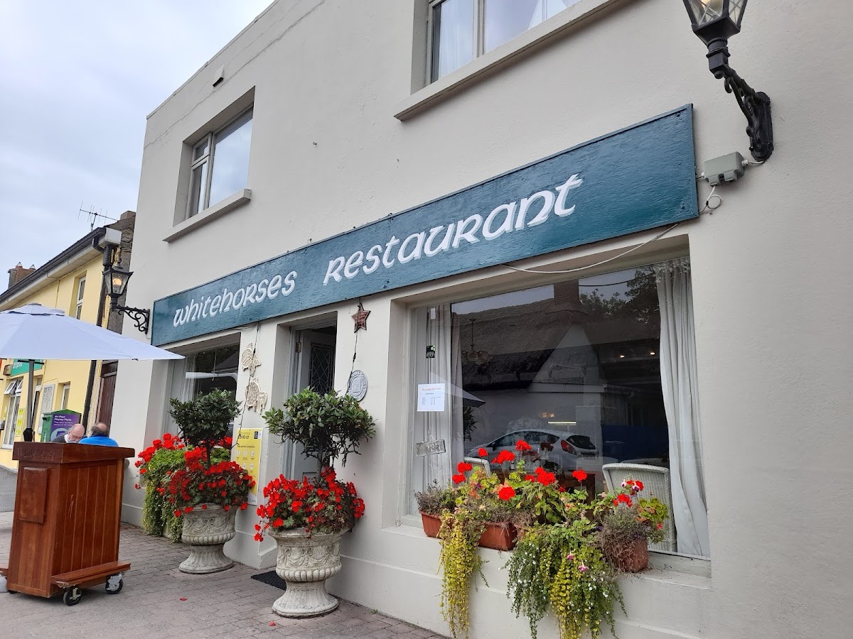 Whitehorses Restaurant - Photo 5