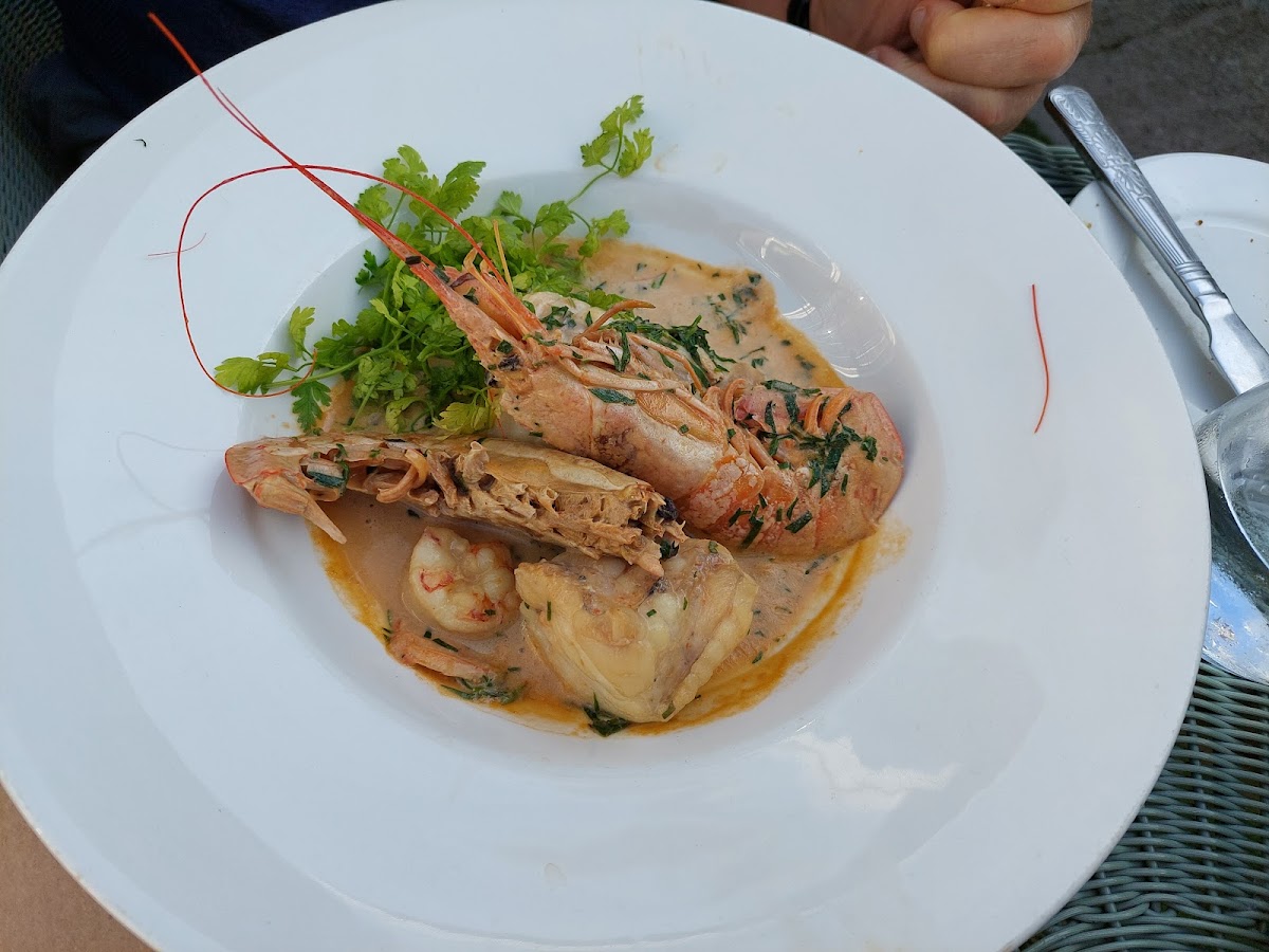 Whitehorses Restaurant - Photo 6