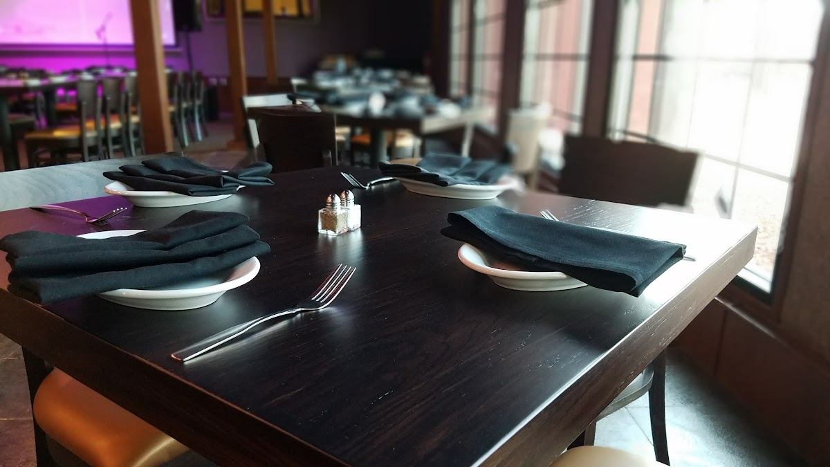 Cunado's Restaurant - Photo 6