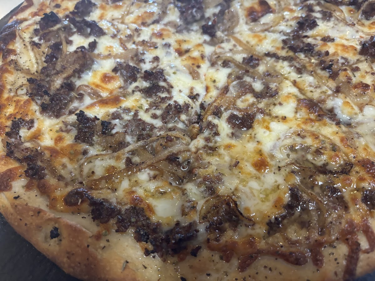 Celebre's Pizzeria - Photo 6