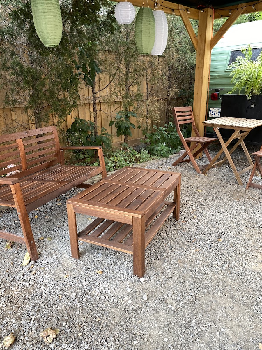 Shady Grove Lukaya Cafe