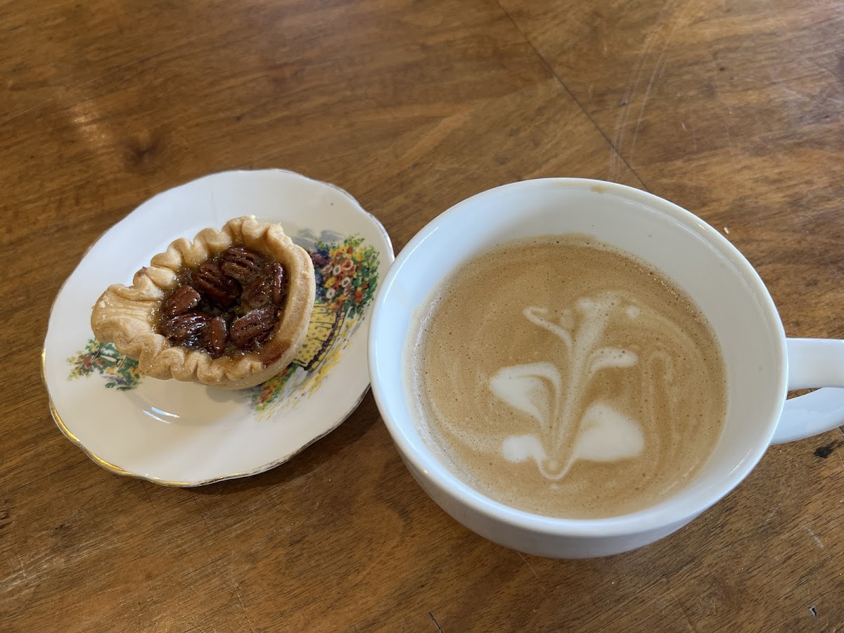 Shady Grove Lukaya Cafe - Photo 1