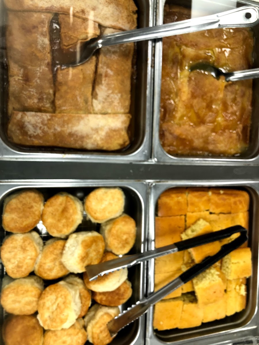 Thunderbird Country Buffet - Photo 3