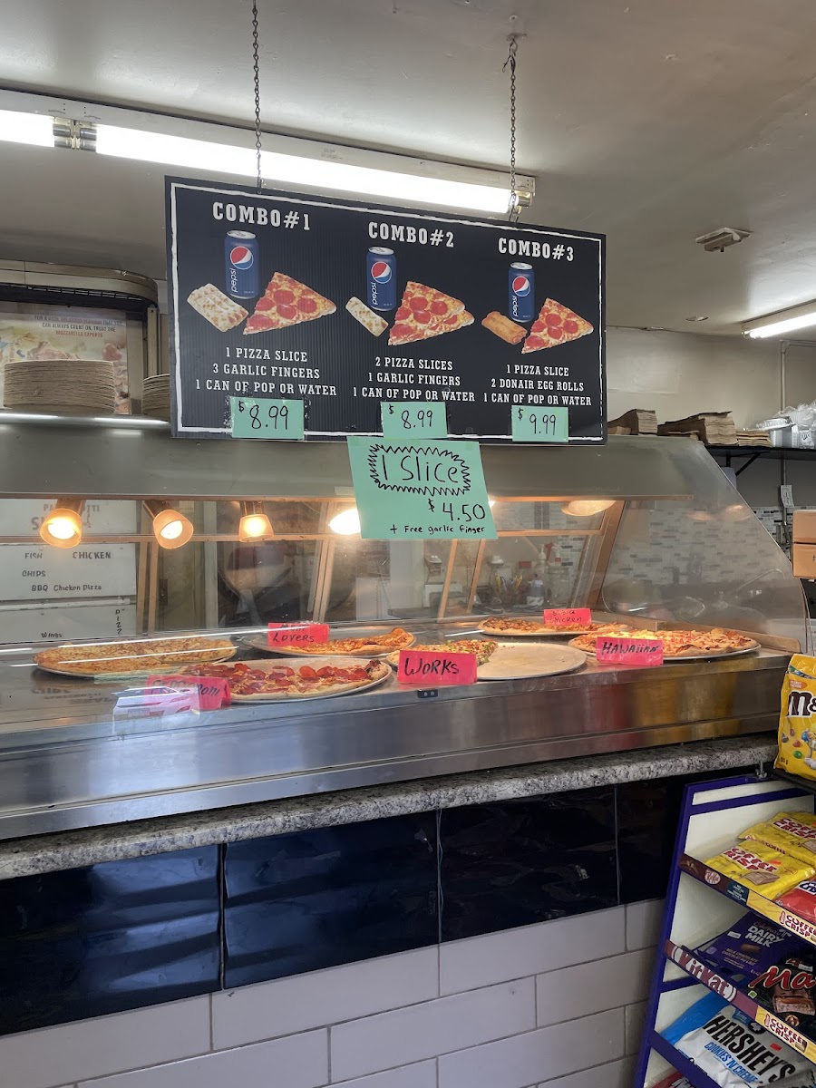 Lawrencetown Grocery & Pizza - Photo 3