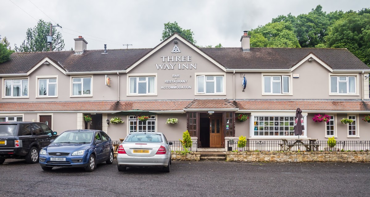Three Way Inn - Photo 2