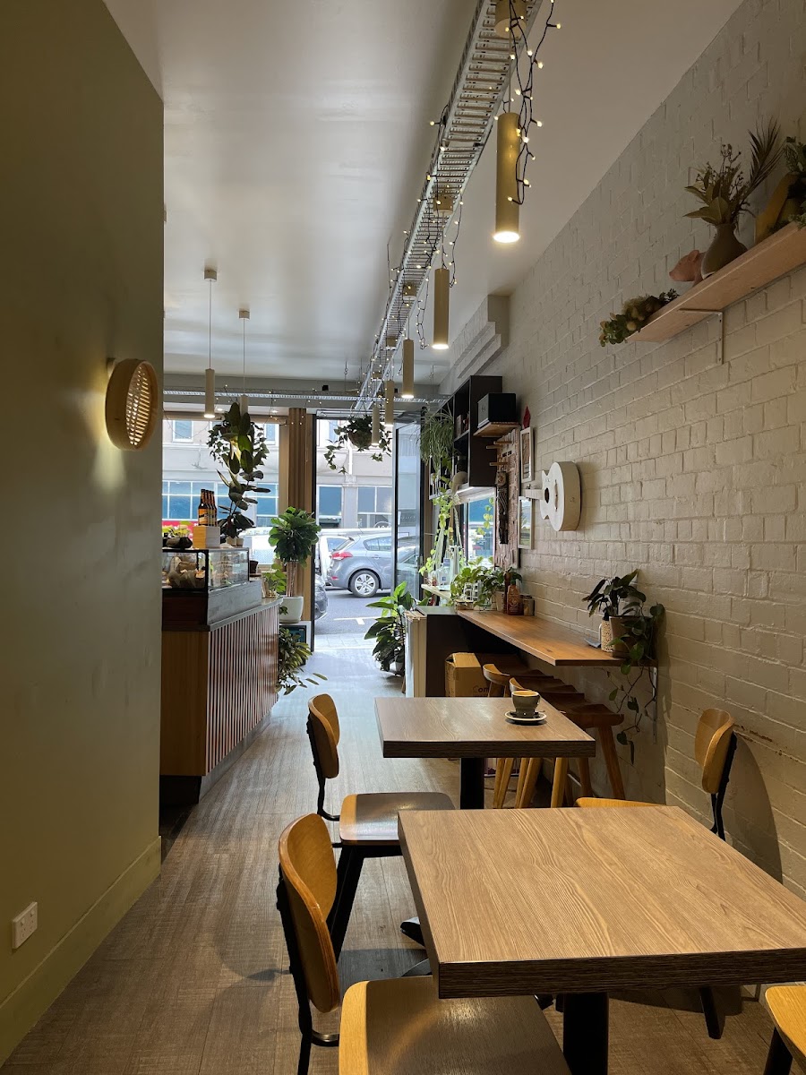 Abel Land Cafe - Photo 7