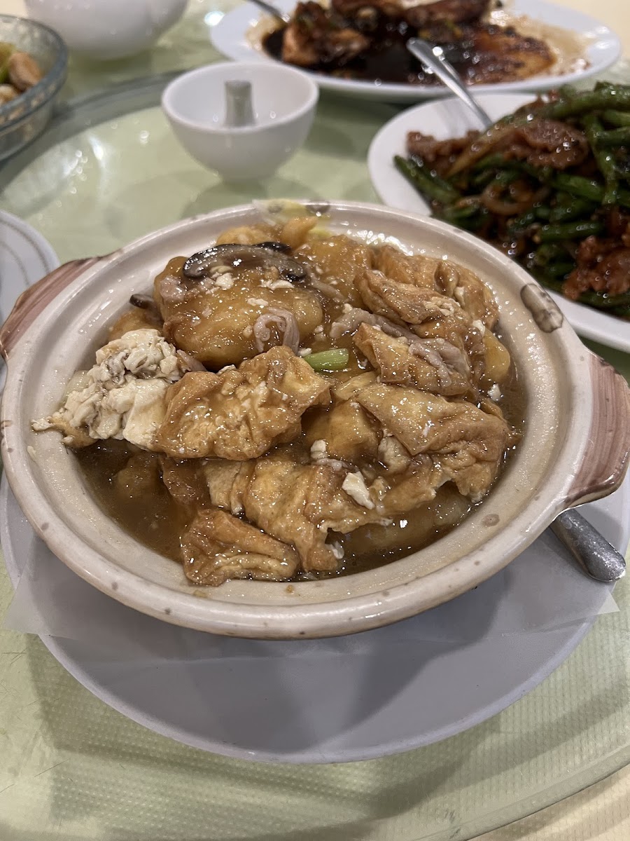 Lougheed Wonton Restaurant - Photo 2