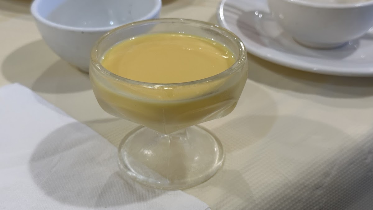 Lougheed Wonton Restaurant - Photo 3
