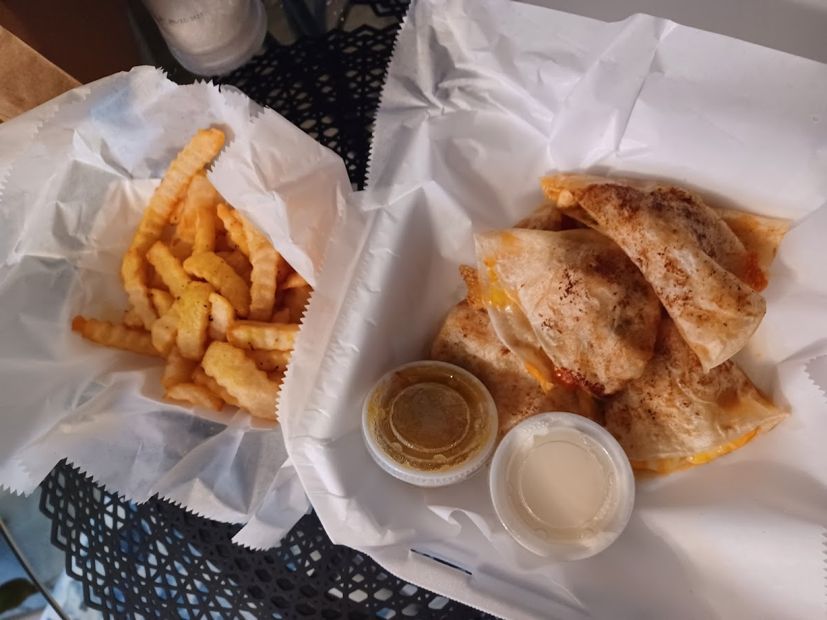 bites & treats - Photo 7