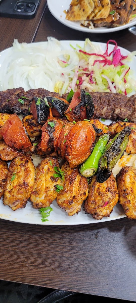 Ishtar grill - Photo 2