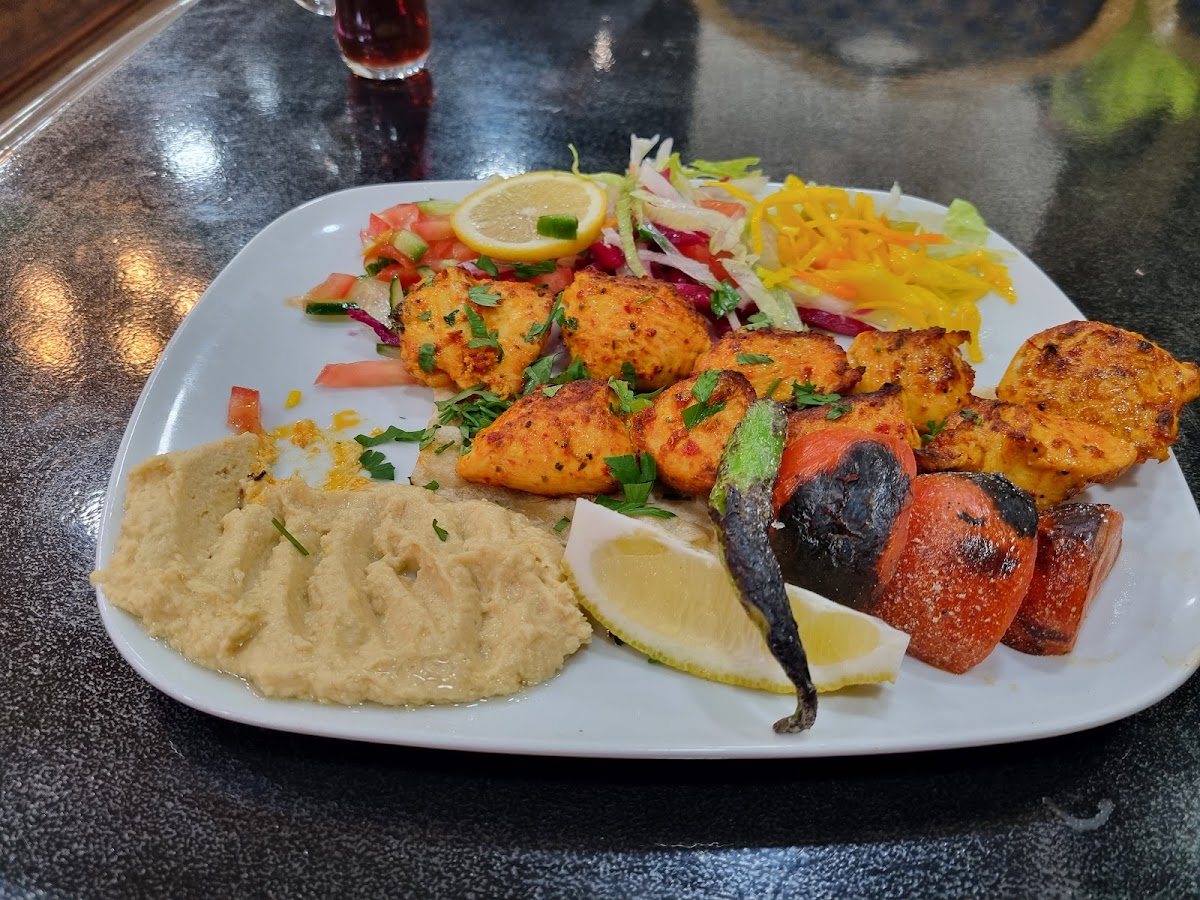 Ishtar grill - Photo 3