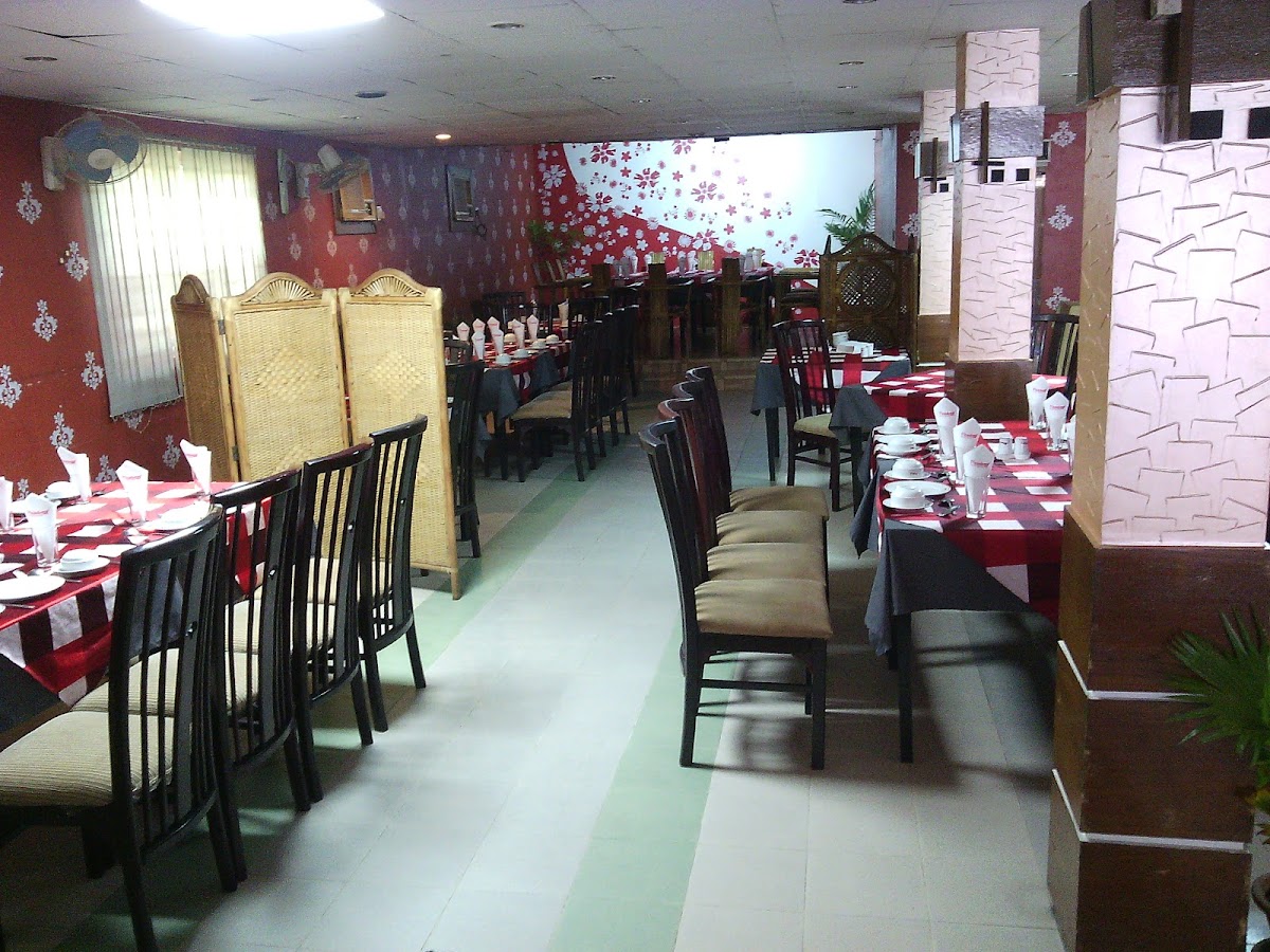 Rainbow Chinese Restaurant - Photo 3