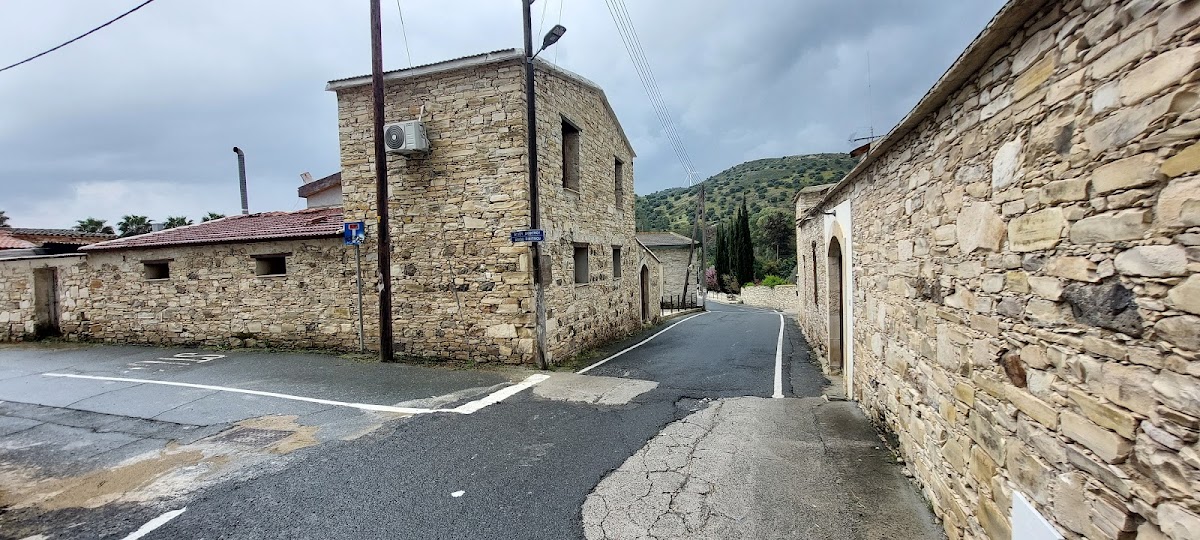 Ayia Anna Tavern - Photo 9