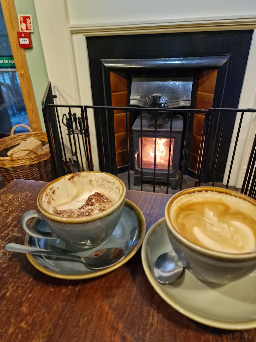 The Hub Cafe - Photo 3