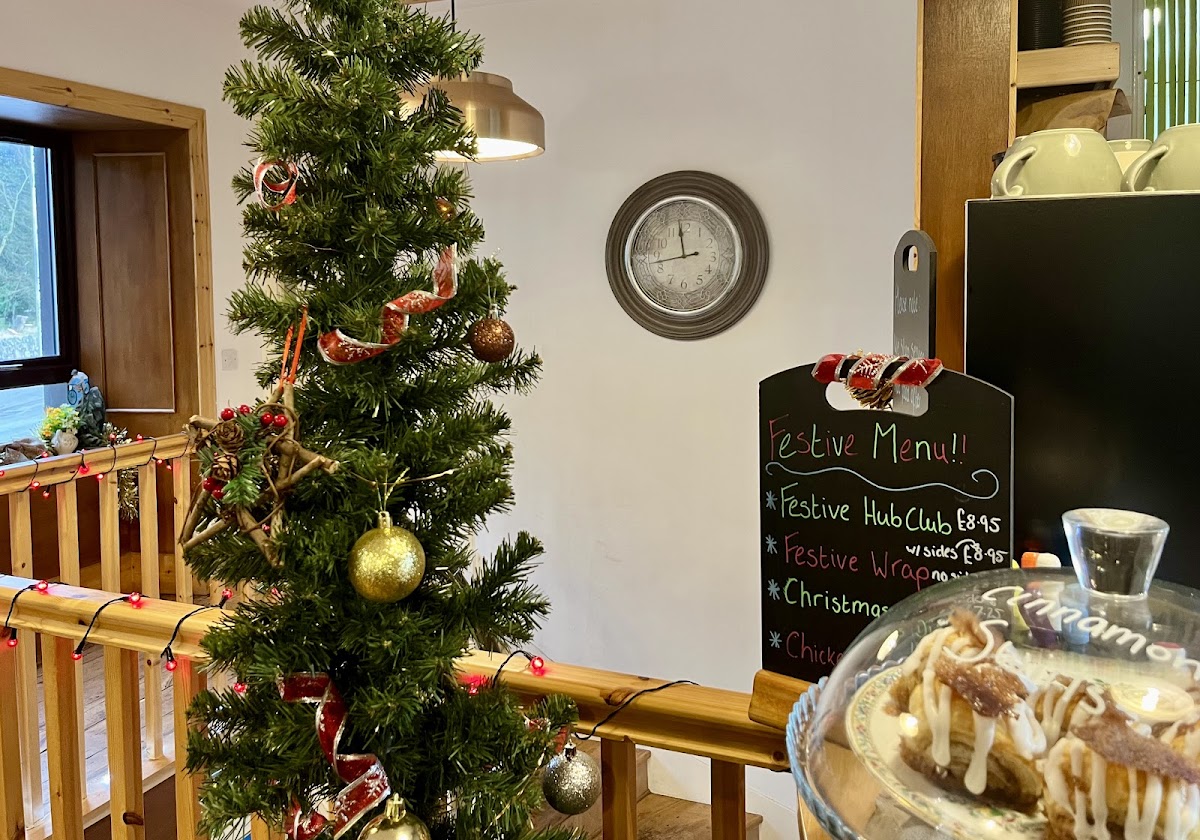 The Hub Cafe - Photo 6