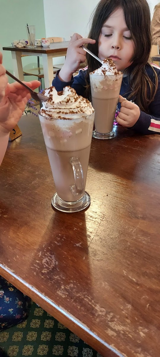 The Hub Cafe - Photo 7