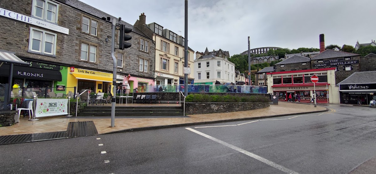 The Little Bay Cafe - Photo 7
