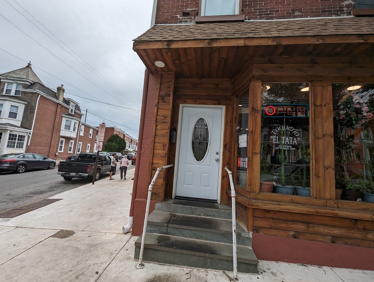 Taqueria El Tata LLC - Photo 1