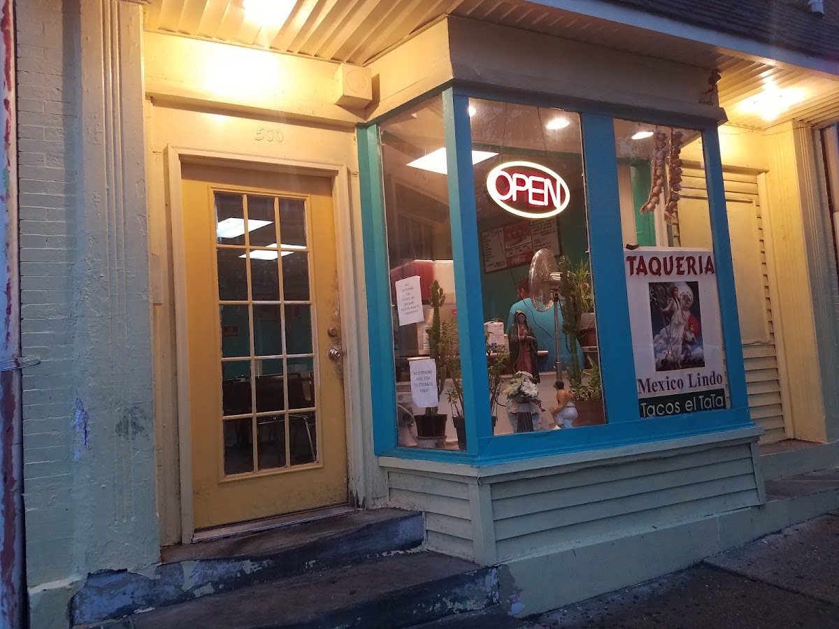 Taqueria El Tata LLC - Photo 6
