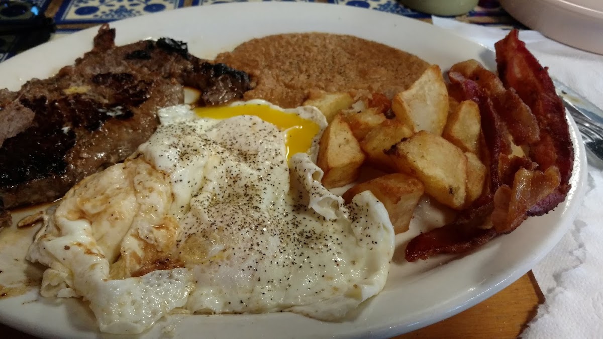 Mexicano Bar & Grill #3 - Photo 3