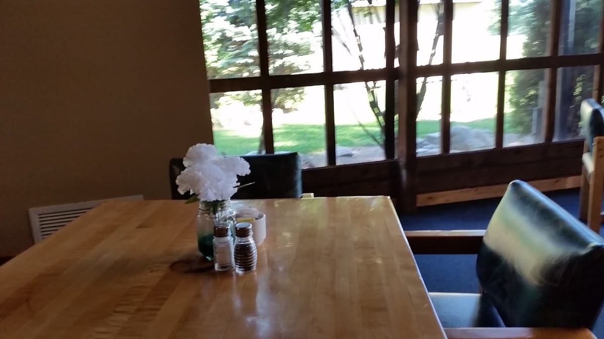 Talbot Trails Restaurant - Photo 8