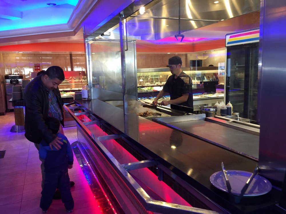 Tropical Buffet & Grill - Photo 5