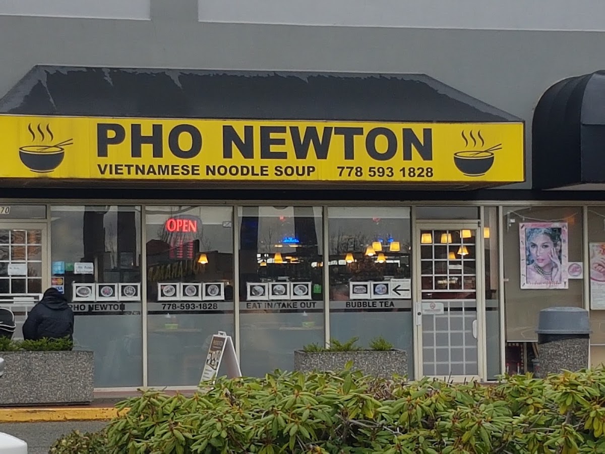 Pho Newton - Photo 6