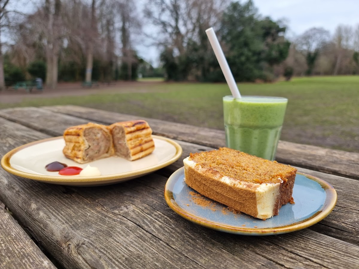 Frimley Lodge Cafe - Photo 1