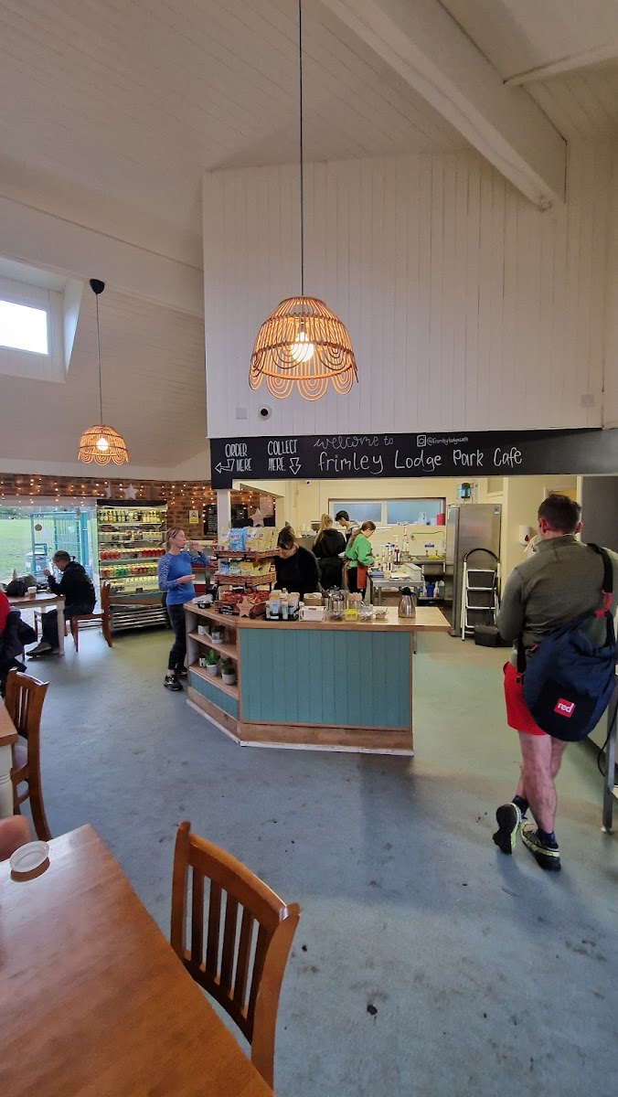 Frimley Lodge Cafe - Photo 8